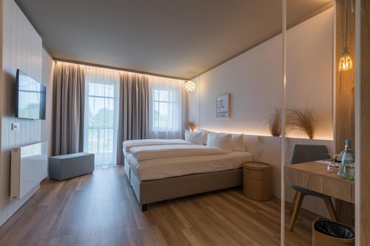 Hotel Hafenhotel Zu 4*